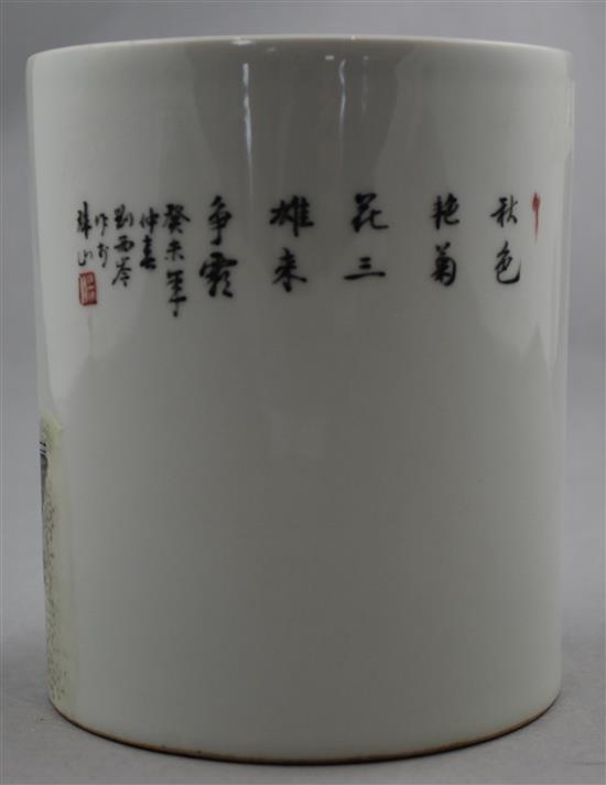 A Chinese famille rose brush pot, 15cm